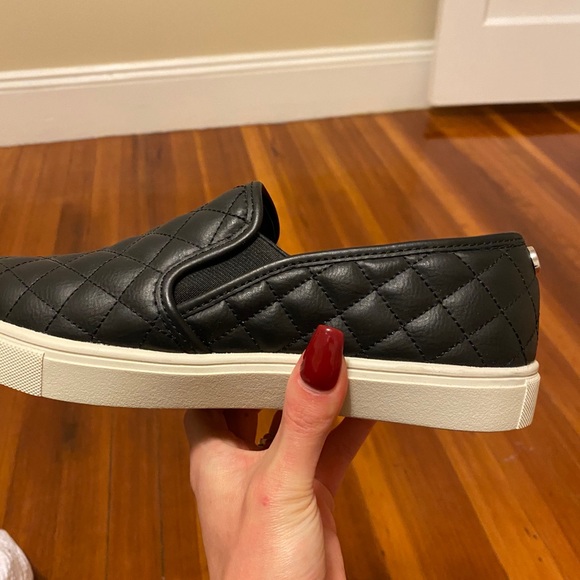 Steve Madden women’s sneakers - Picture 7 of 8